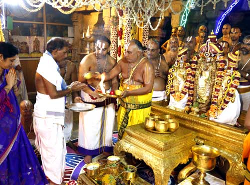 Lord rides Simha Vahanam