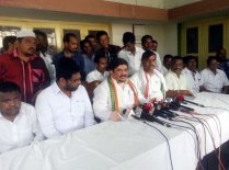 Cong alleges discrimination against Karimnagar