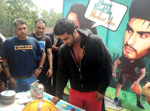 Working birthday for Arjun Kapoor: Chetan Bhagat