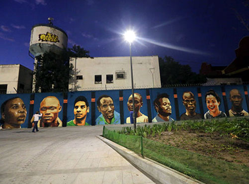 Refugee team's mural unveiled in Rio Olympics