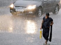 Heavy rains lashes out city